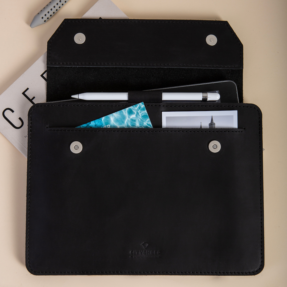 iPad dėklas KEEP IT SNUG Xtra/ Juodas