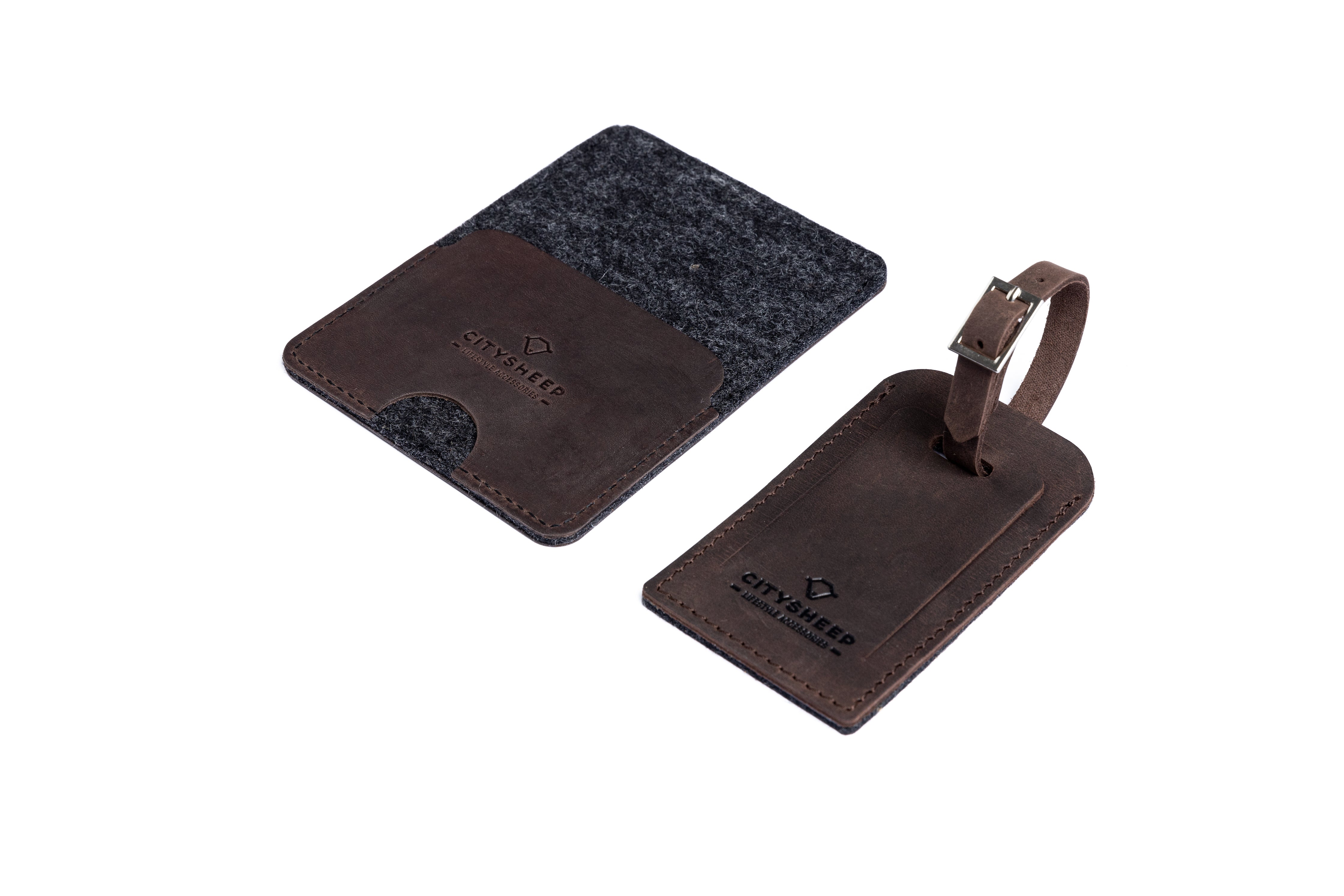 Travel_set_leather_passport_holder_and_leather_luggage_tag._Can_be_personalized.