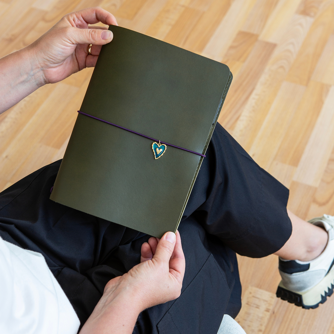 Personalizuota darbo knyga MINIMALIST/ Alyvuogių žalia