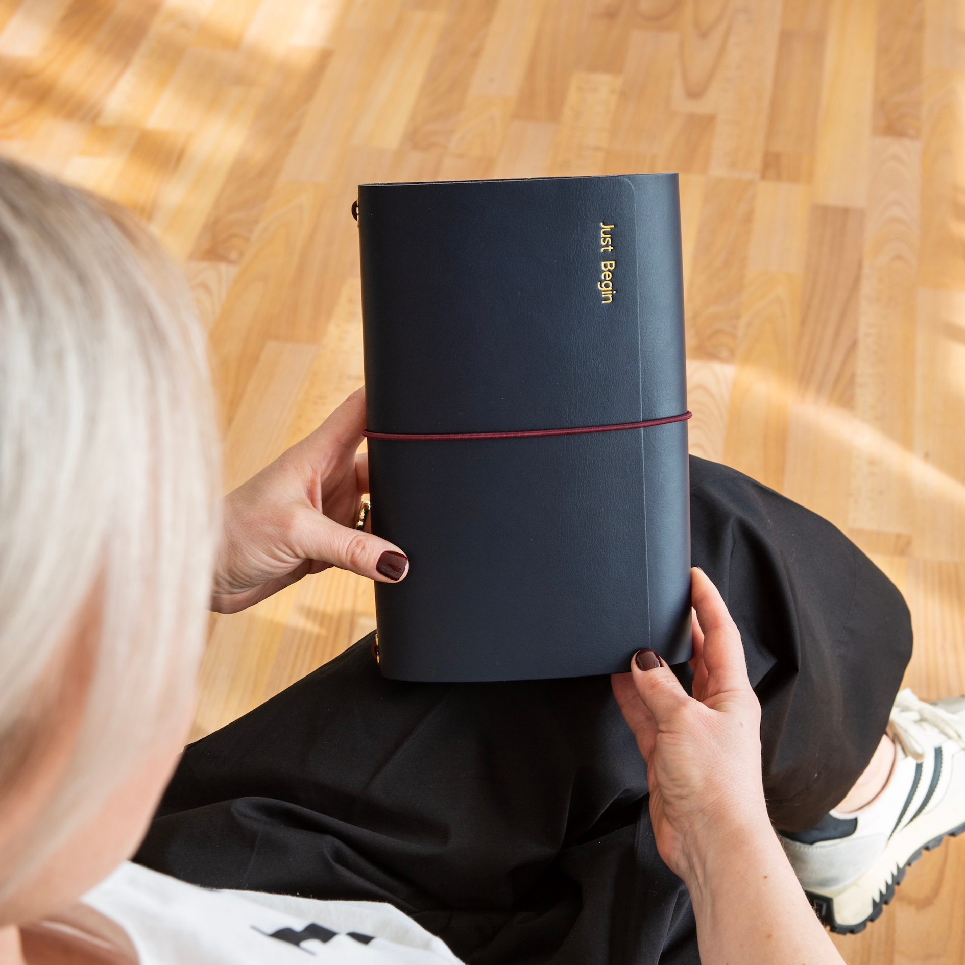 Trijų dalių odinė užrašų knygelė CARRY ALL/ Tamsiai mėlyna