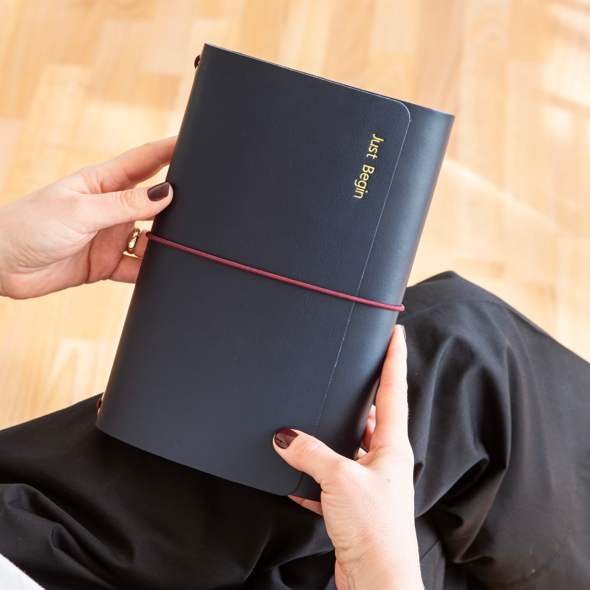 Trijų dalių odinė užrašų knygelė CARRY ALL/ Tamsiai mėlyna