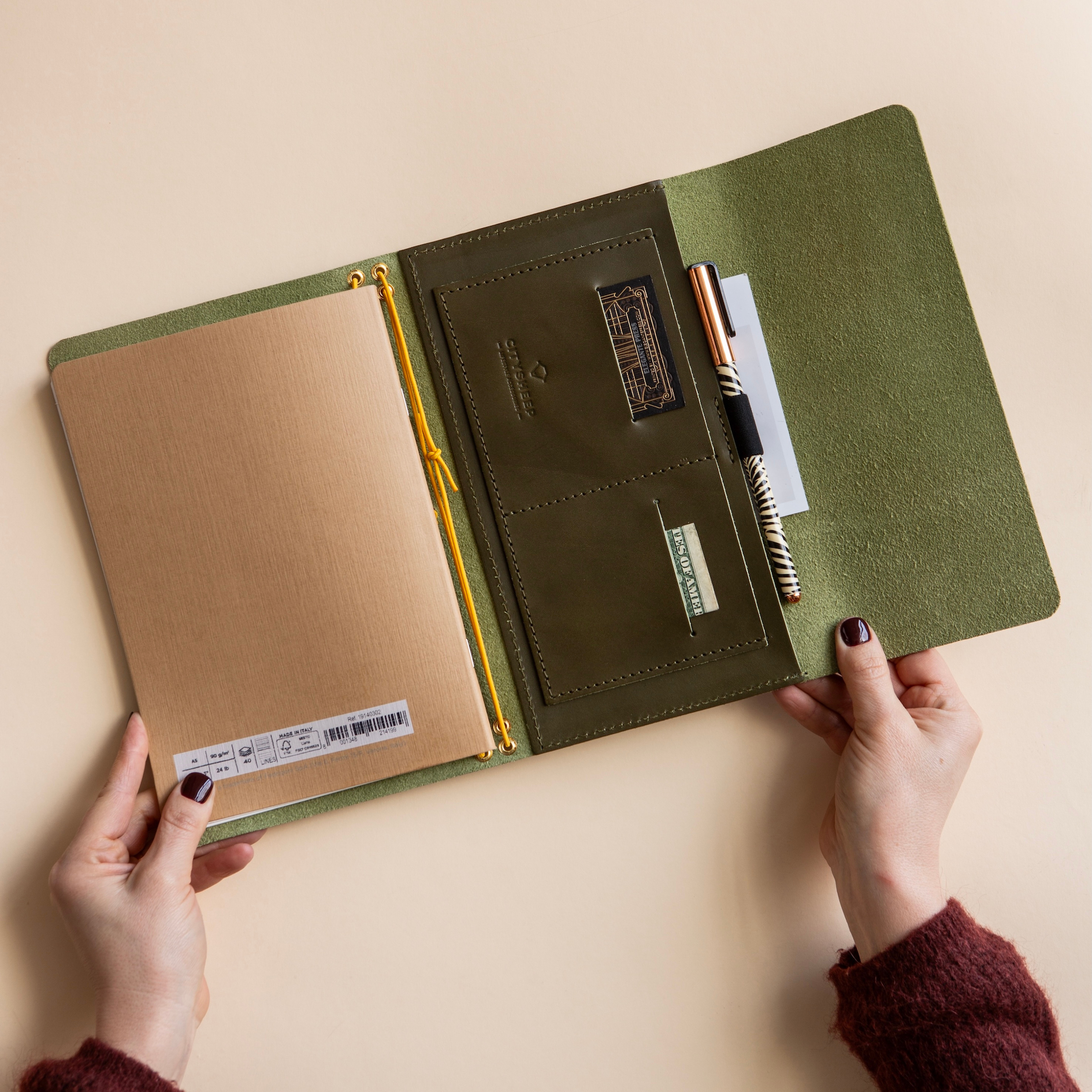 Natūralios odos užrašinė CARRY ALL/ Žalia