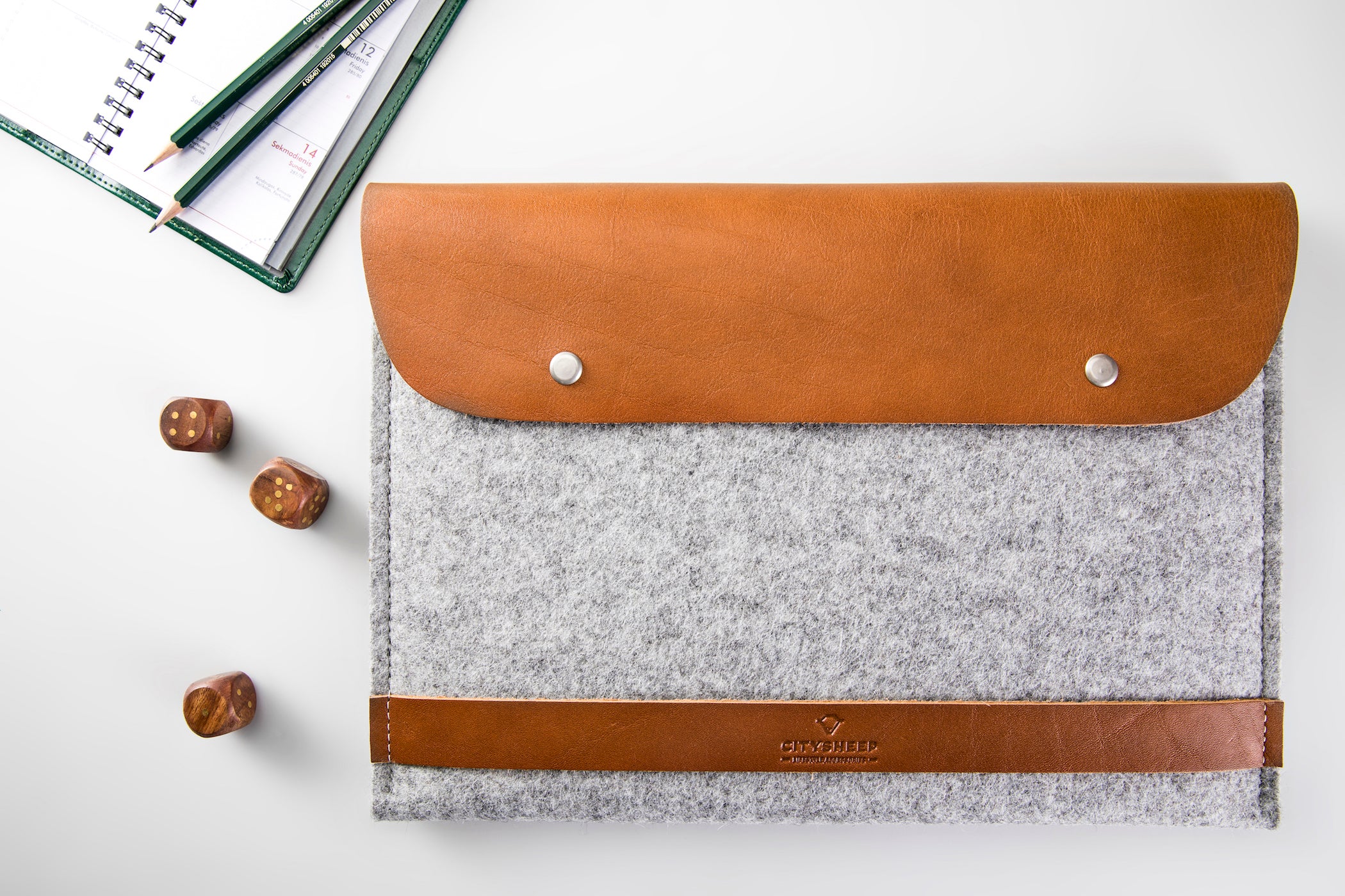 iPad Pro 12.9" case, iPad Pro 13" leather case with Apple pencil holder. Top Protection and style.